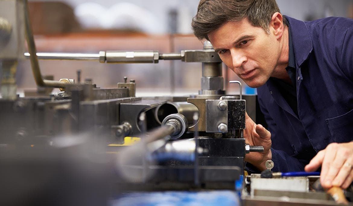 Malzeme Çekme Testi: TS EN ISO 6892-1 ve ASTM E8/E8M